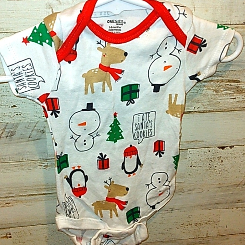 Onesie Brand baby onesie.    Box 306